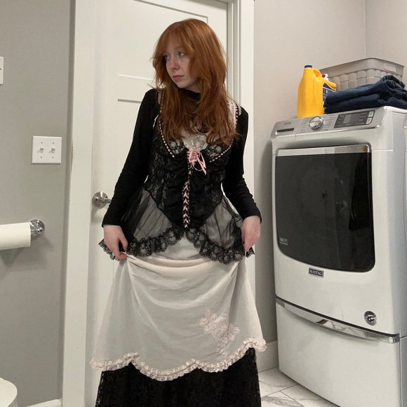 Meet your Posher, Bella - Picture 3 of 11